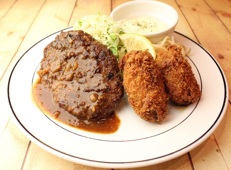 【期間限定:秋の特別メニュー(1)】ハンバーグ&広島産カキフライの盛合せ